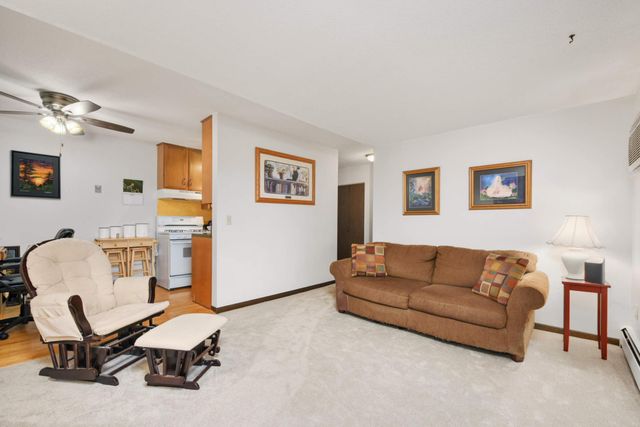 4201 Lakeside Avenue N 113, Brooklyn Center, MN 55429