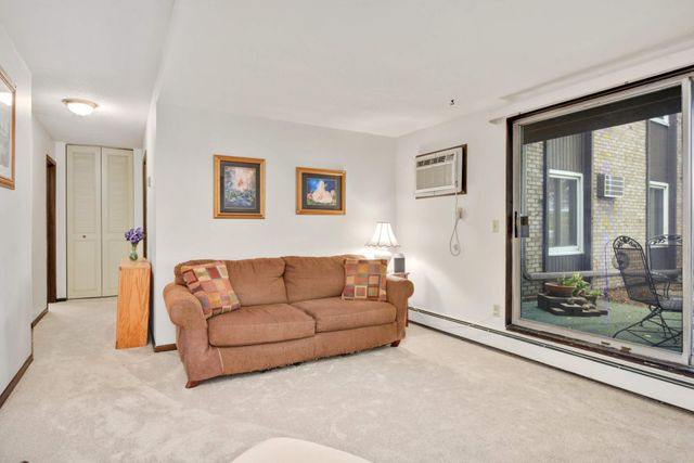 4201 Lakeside Avenue N 113, Brooklyn Center, MN 55429