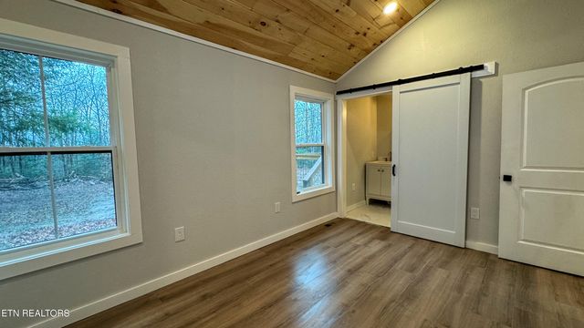 404 High St, Elgin, TN 37732