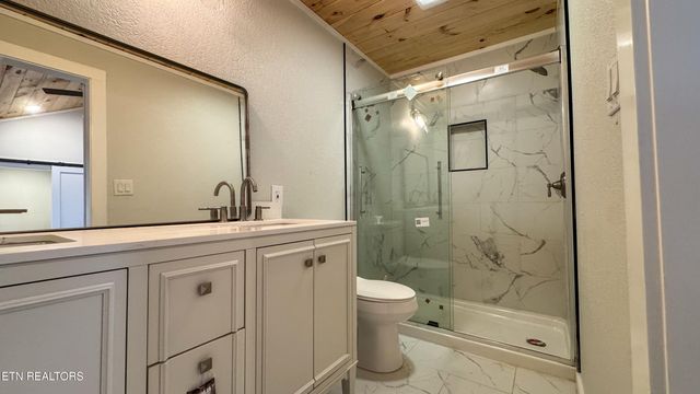 404 High St, Elgin, TN 37732