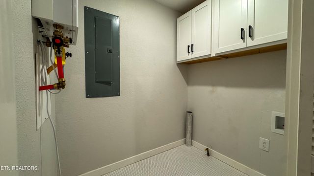 404 High St, Elgin, TN 37732