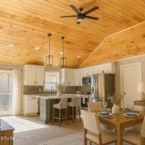 404 High St, Elgin, TN 37732