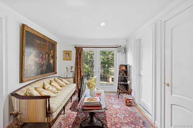 42 Tanners Neck Lane, Westhampton, NY 11977