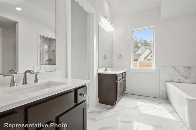 18725 Hepburn, Conroe, TX 77302