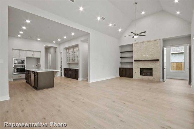 18725 Hepburn, Conroe, TX 77302