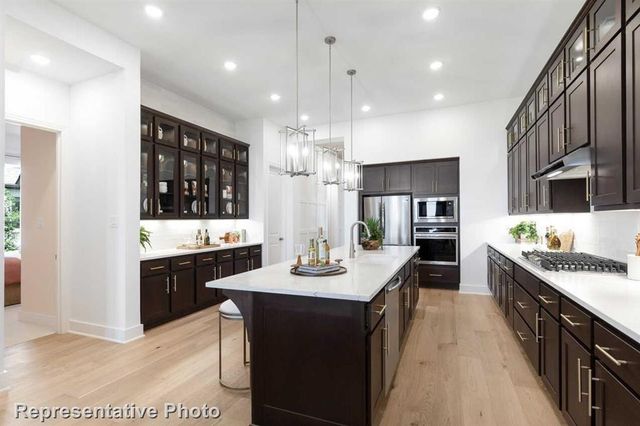 18725 Hepburn, Conroe, TX 77302