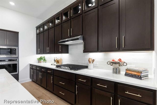 18725 Hepburn, Conroe, TX 77302