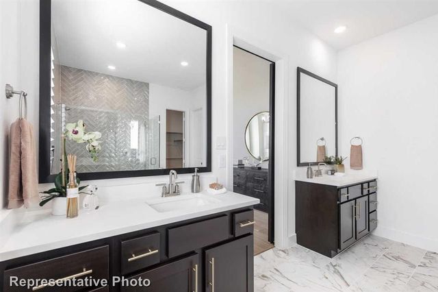 18725 Hepburn, Conroe, TX 77302