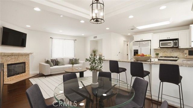 10752 Hortense 3, North Hollywood (los Angeles), CA 91602