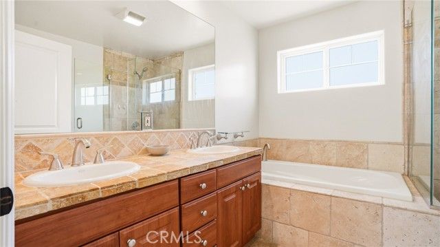 10752 Hortense 3, North Hollywood (los Angeles), CA 91602