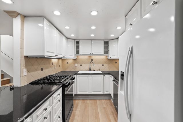 380 W Wilson E105, Costa Mesa, CA 92627