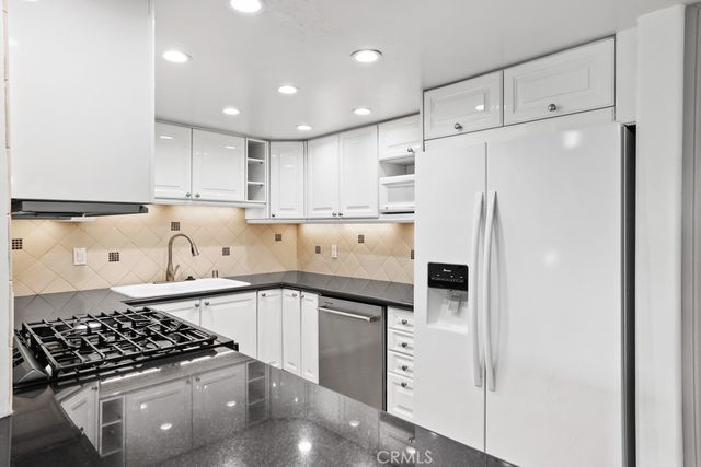 380 W Wilson E105, Costa Mesa, CA 92627