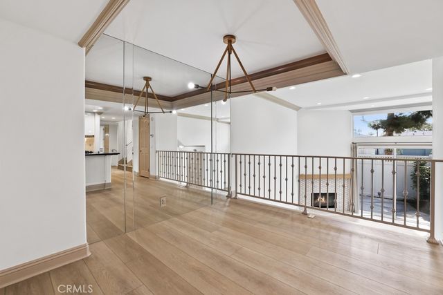 380 W Wilson E105, Costa Mesa, CA 92627