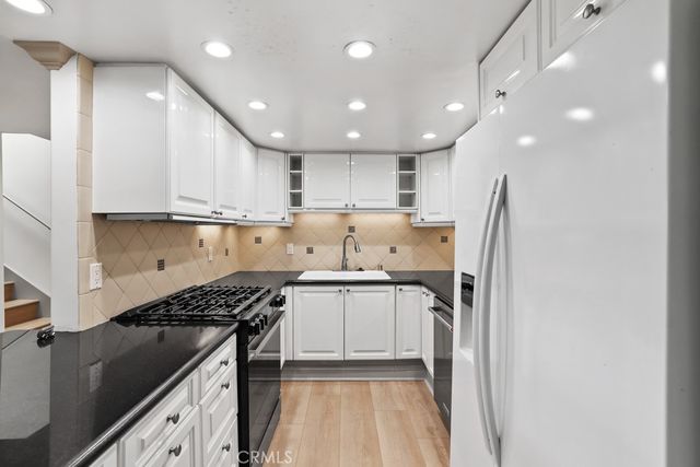 380 W Wilson E105, Costa Mesa, CA 92627