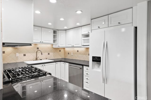 380 W Wilson E105, Costa Mesa, CA 92627