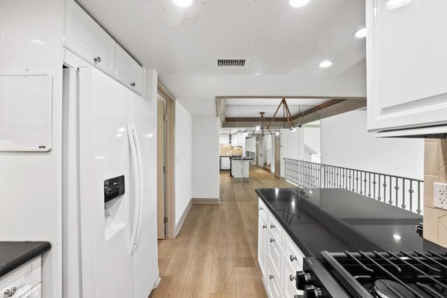 380 W Wilson E105, Costa Mesa, CA 92627