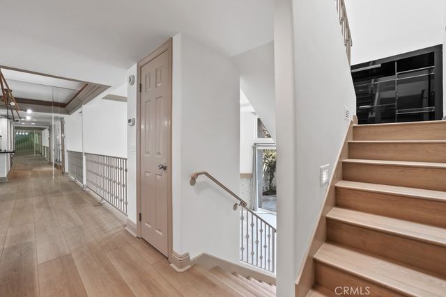 380 W Wilson E105, Costa Mesa, CA 92627