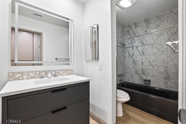 380 W Wilson E105, Costa Mesa, CA 92627