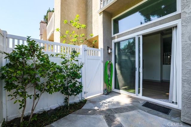 380 W Wilson E105, Costa Mesa, CA 92627