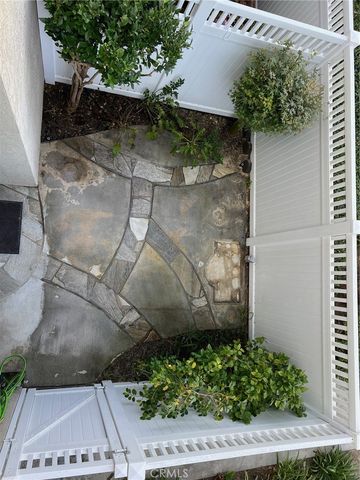 380 W Wilson E105, Costa Mesa, CA 92627