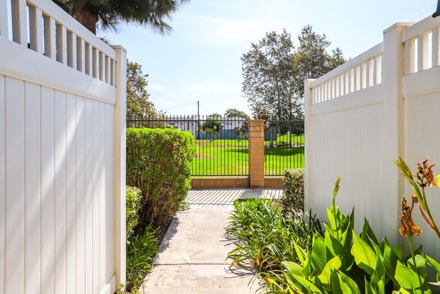 380 W Wilson E105, Costa Mesa, CA 92627