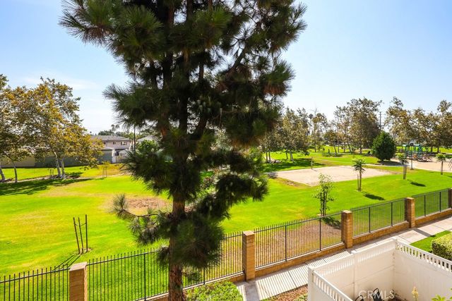 380 W Wilson E105, Costa Mesa, CA 92627