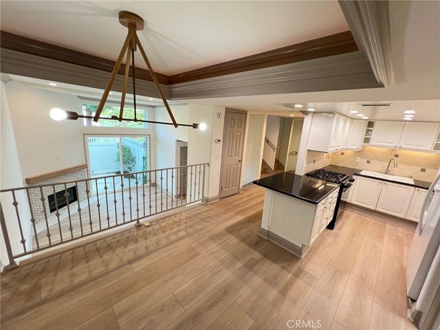 380 W Wilson E105, Costa Mesa, CA 92627