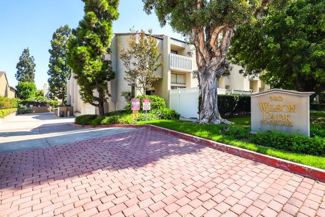 380 W Wilson E105, Costa Mesa, CA 92627