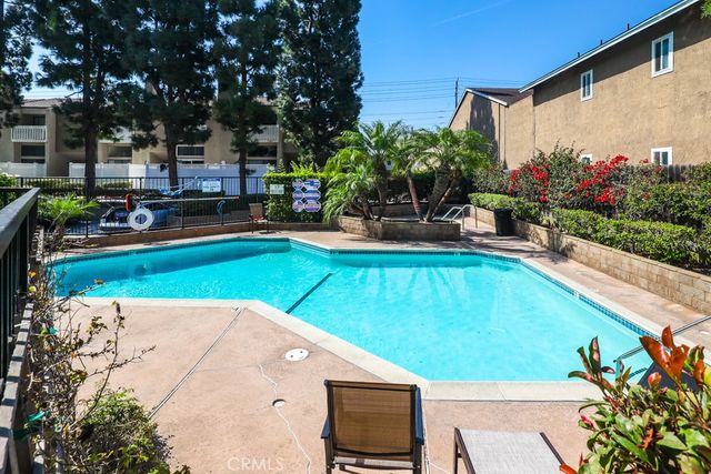 380 W Wilson E105, Costa Mesa, CA 92627