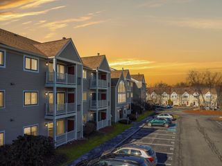 105 Hunters Run Place 105, Haverhill, MA 01832