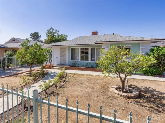 6633 Riverton Avenue, North Hollywood, CA 91606