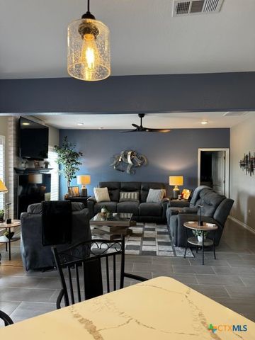 626 Hillclimb, Canyon Lake, TX 78133