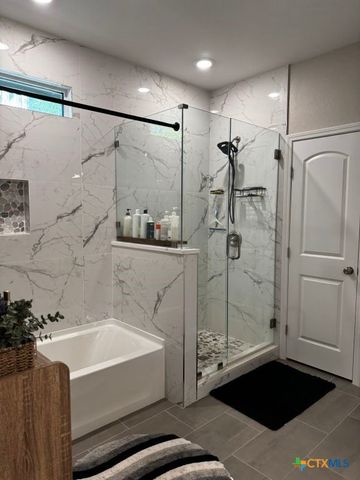 626 Hillclimb, Canyon Lake, TX 78133