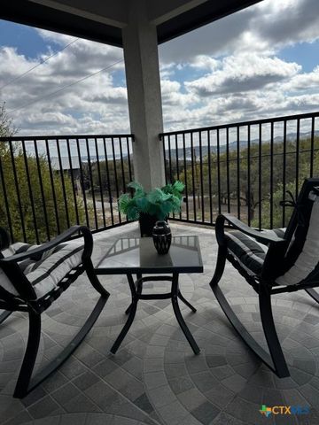 626 Hillclimb, Canyon Lake, TX 78133