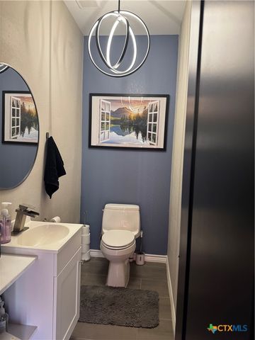 626 Hillclimb, Canyon Lake, TX 78133