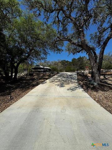 626 Hillclimb, Canyon Lake, TX 78133