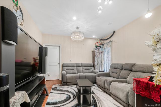 10318 126th Street, Richmond Hill S., NY 11419