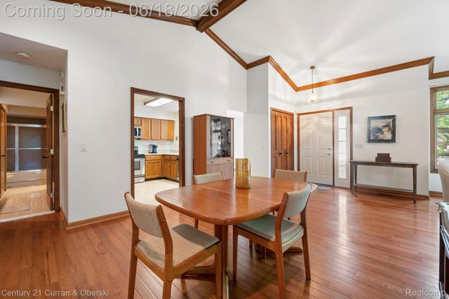 37600 N Laurel Park Drive, Livonia, MI 48152