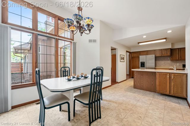 37600 N Laurel Park Drive, Livonia, MI 48152