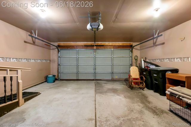 37600 N Laurel Park Drive, Livonia, MI 48152