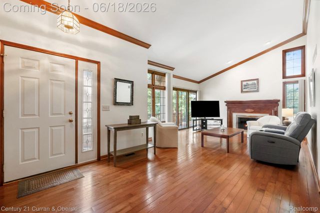 37600 N Laurel Park Drive, Livonia, MI 48152
