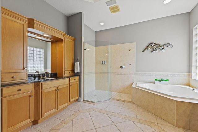 1105 3RD STREET E, Palmetto, FL 34221