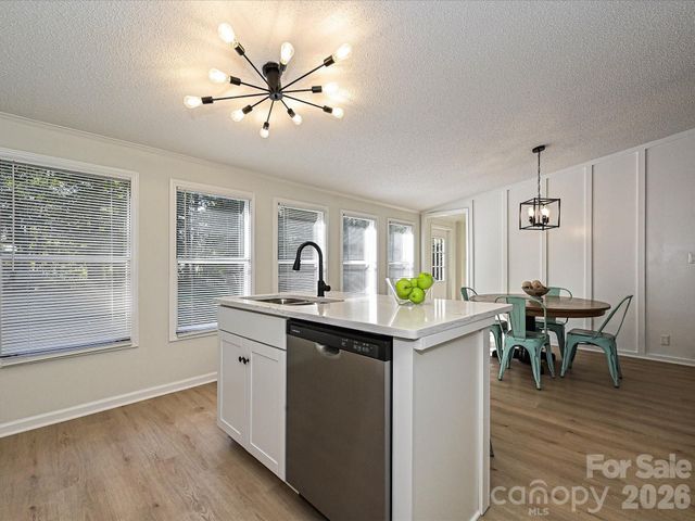 190 Ridge Creek Drive, Troutman, NC 28166