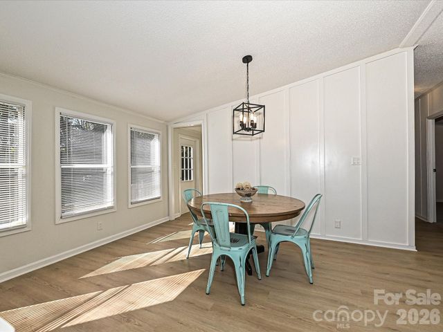 190 Ridge Creek Drive, Troutman, NC 28166