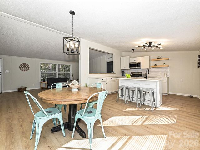 190 Ridge Creek Drive, Troutman, NC 28166