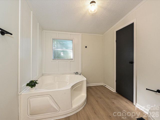 190 Ridge Creek Drive, Troutman, NC 28166