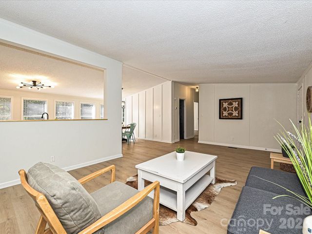 190 Ridge Creek Drive, Troutman, NC 28166