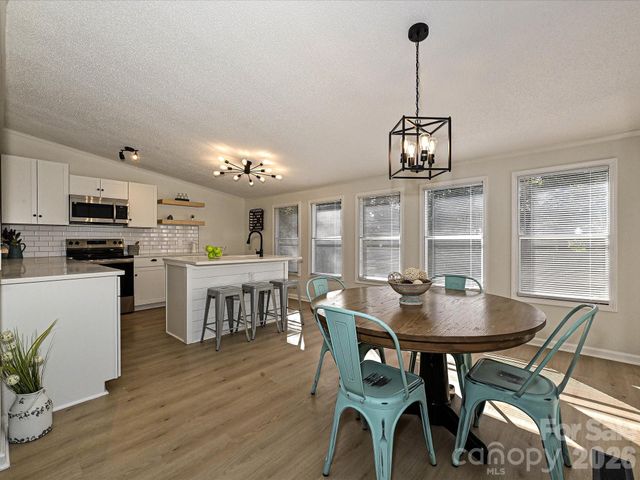 190 Ridge Creek Drive, Troutman, NC 28166