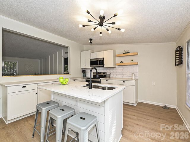 190 Ridge Creek Drive, Troutman, NC 28166