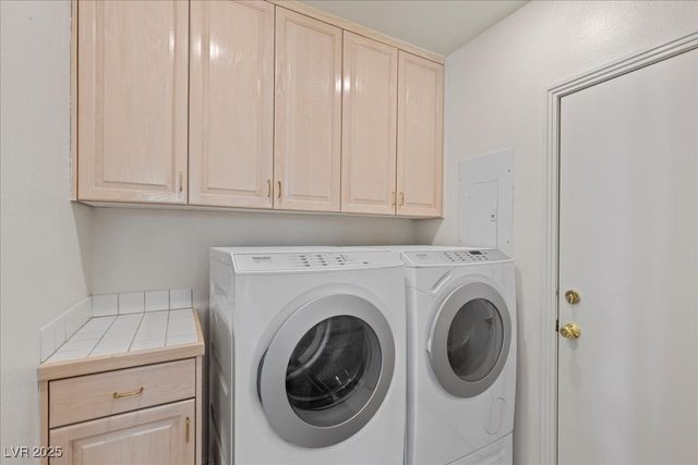 8188 Horseshoe Bend Lane, Las Vegas, NV 89113